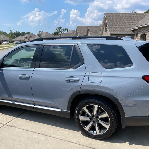 Honda pilot 2023 carpet floor Matts - Picture 6 of 6